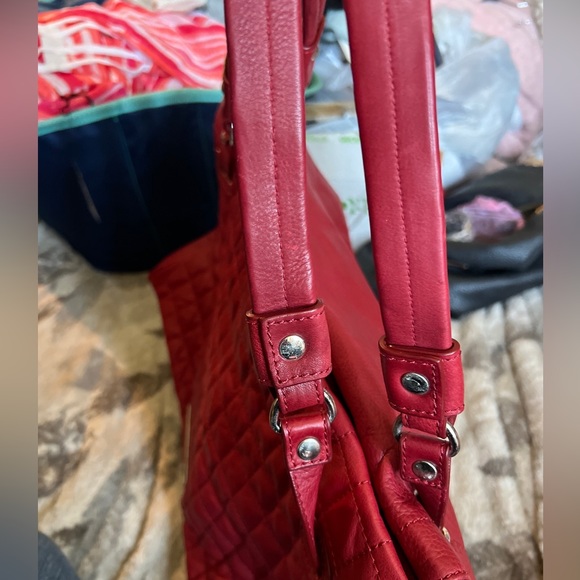BCBG MAXAZRIA cranberry leather shoulder satchel bag $458 retail - Picture 4 of 10